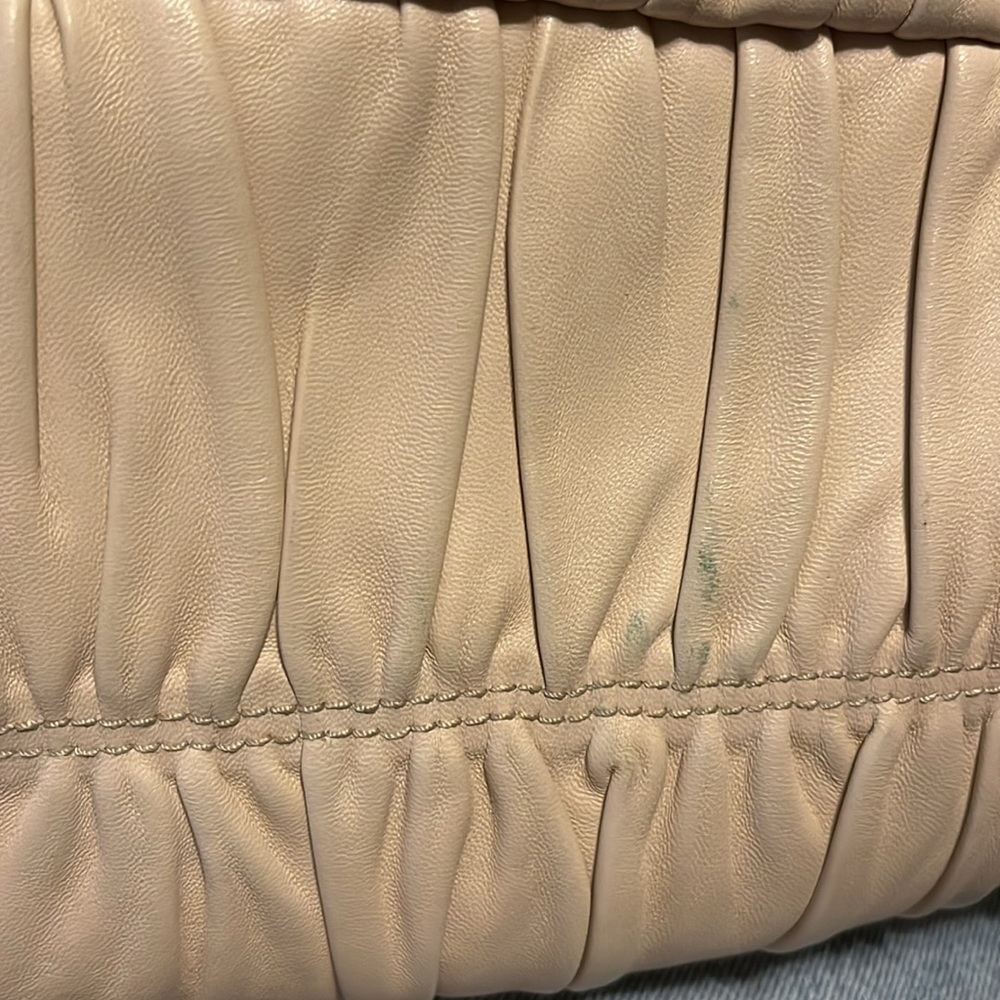 Pre-loved Prada Nappa Gaufre’ ECRU’ Satchel Two Way Bag - Picture 4 of 17